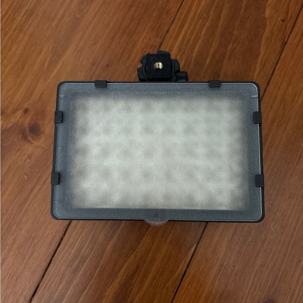 Neewer CN-160 LED light
